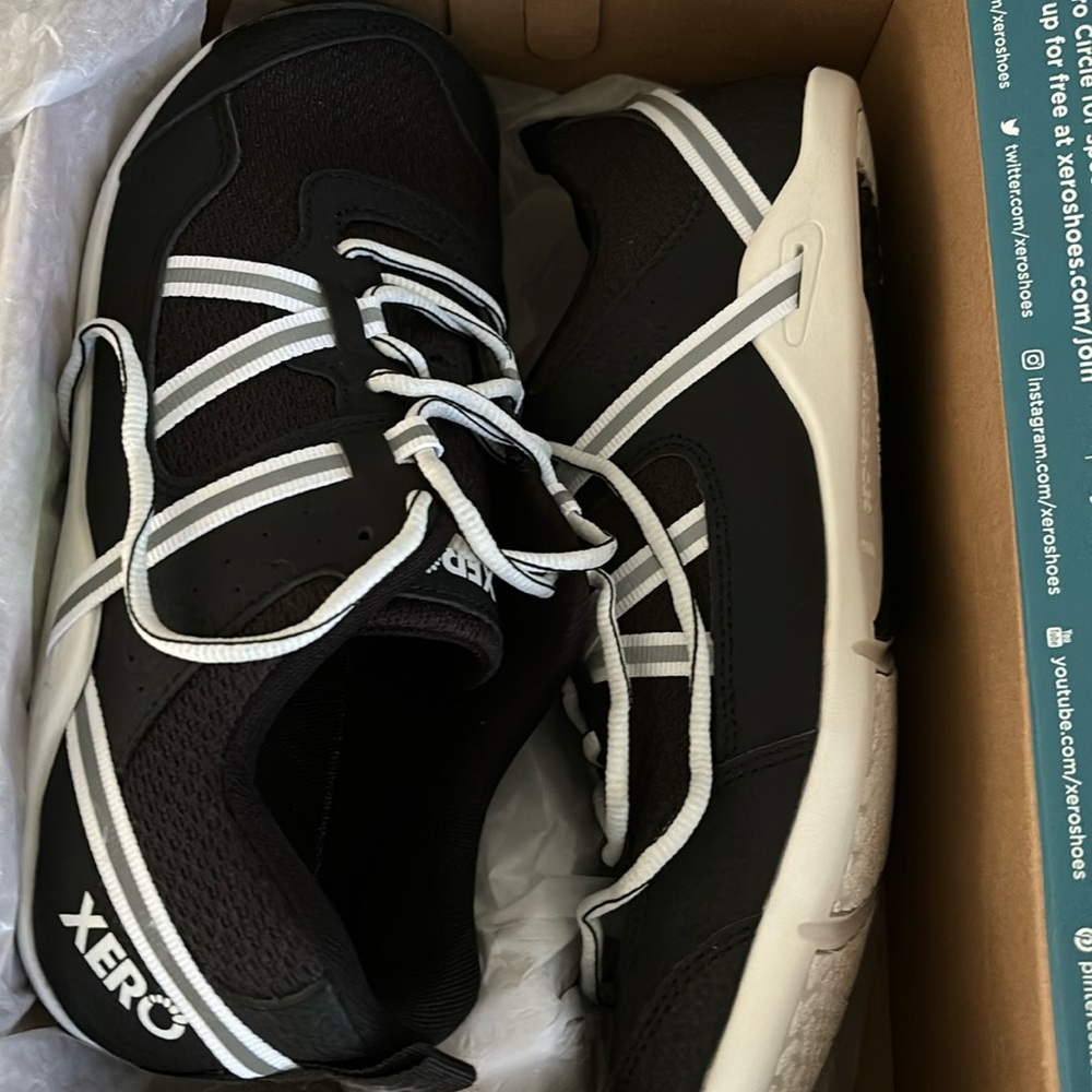 Xero Shoes Women’s Prio Barefoot Athletic Sneaker, black - size 9.5